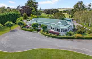 41 Oxford Street, Martinborough