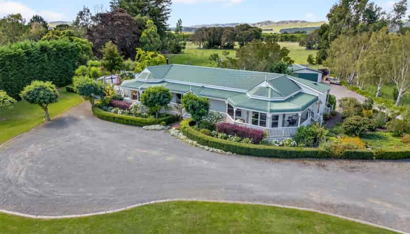 41 Oxford Street, Martinborough