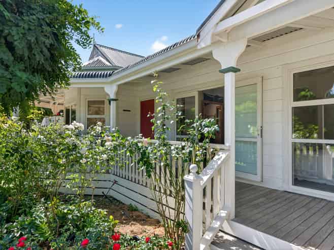 41 Oxford Street, Martinborough