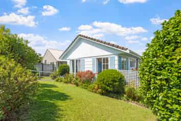 1/113 Rosario Crescent, Red Beach