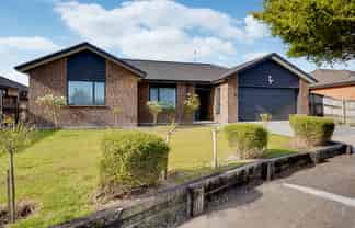 15 Te Ironui Place, Huntington