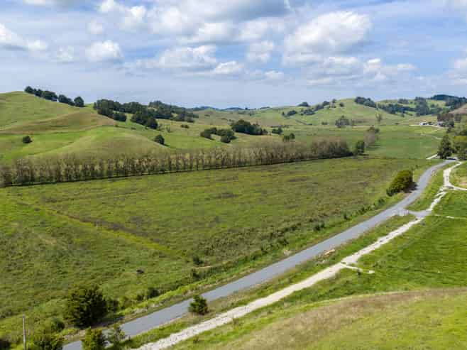 Lot 4,6 an Mason Road, Maromaku