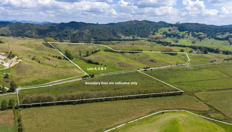 Lot 4,6 an Mason Road, Maromaku