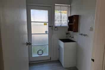 2/84 Tilford Street, Woolston