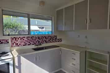 2/84 Tilford Street, Woolston