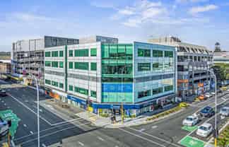 High-quality Newmarket office