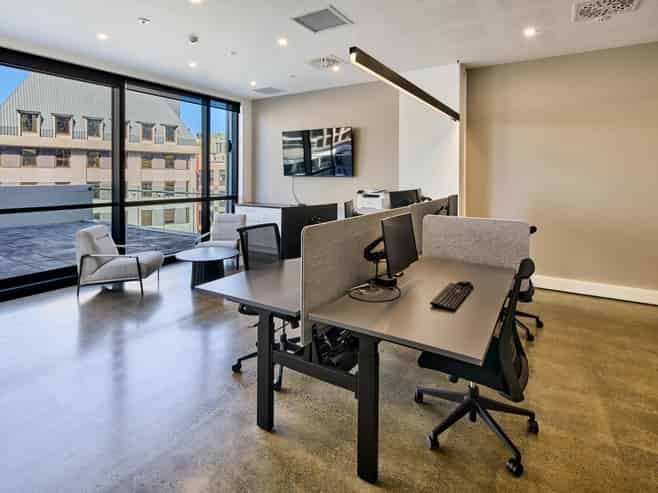 Beautiful Top Floor Office on The Terrace