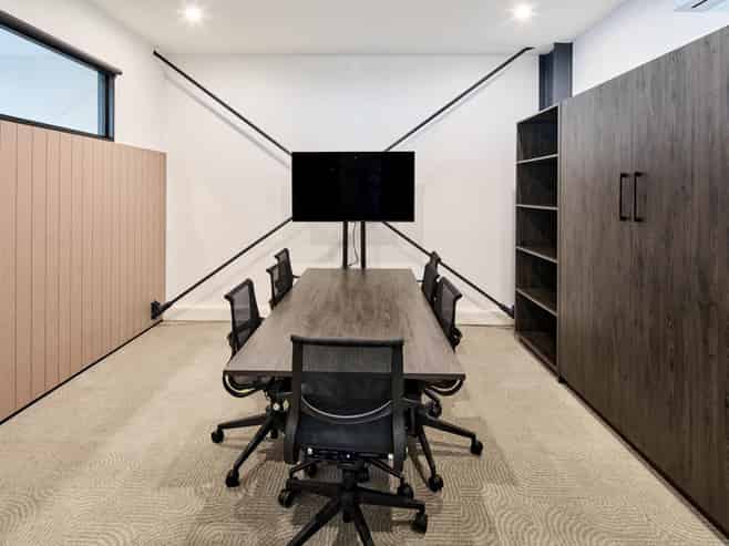 Beautiful Top Floor Office on The Terrace