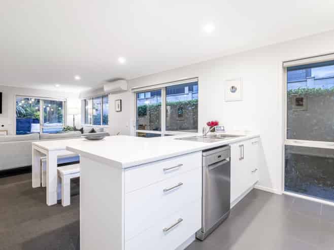 27 Mooring Close, Whitby