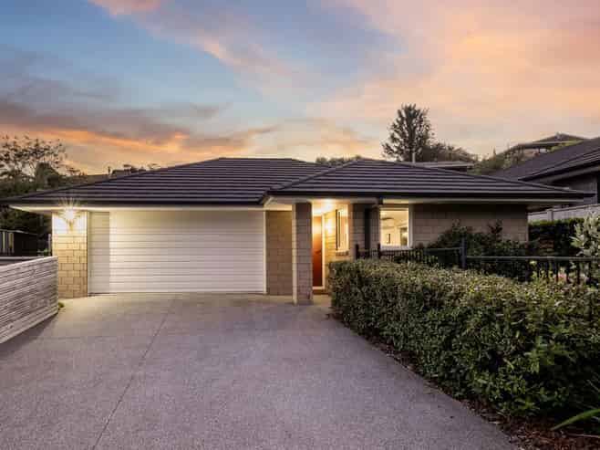 27 Mooring Close, Whitby