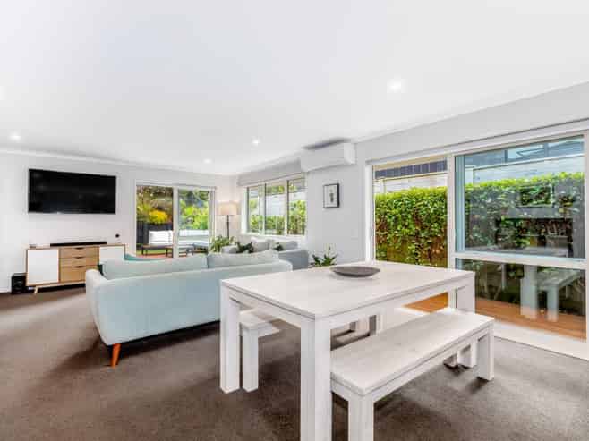 27 Mooring Close, Whitby