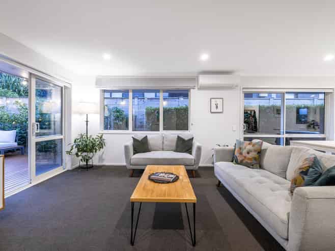 27 Mooring Close, Whitby