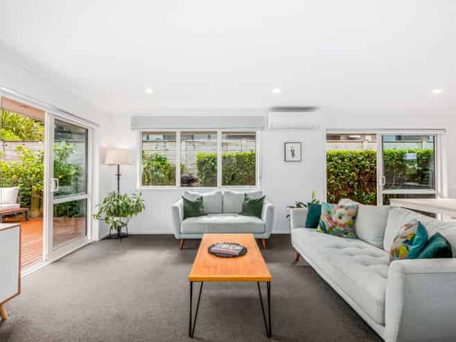 27 Mooring Close, Whitby