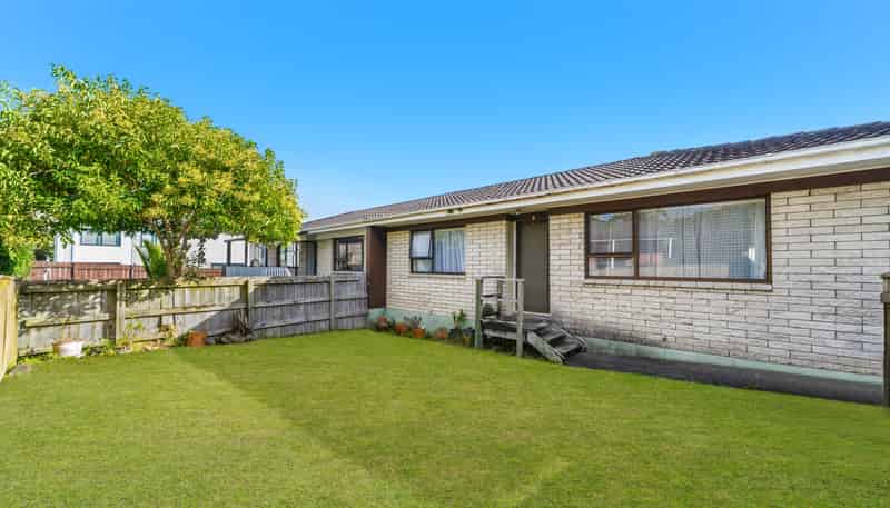 2/64 Weymouth Road, Manurewa