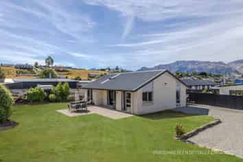 8 Pennycook Place, Lake Hawea