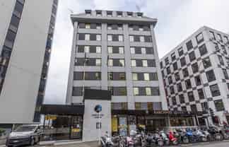 Level 9 office floor on The Terrace