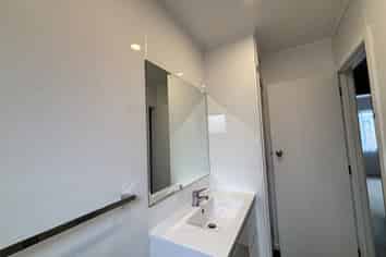 3G Dundas Road, Riverside