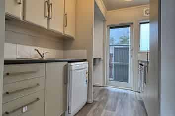 3G Dundas Road, Riverside