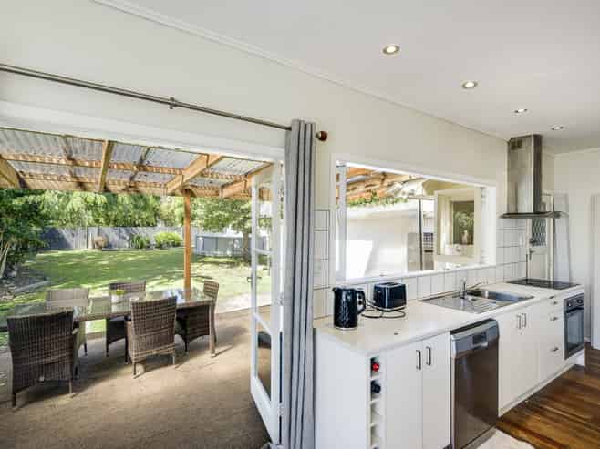 62 Napier Road, Havelock North