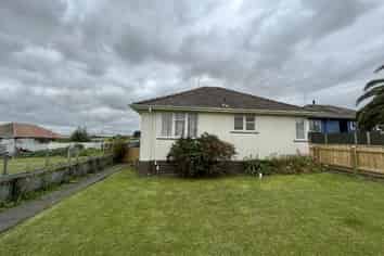 Hawkes Bay - Address withheld