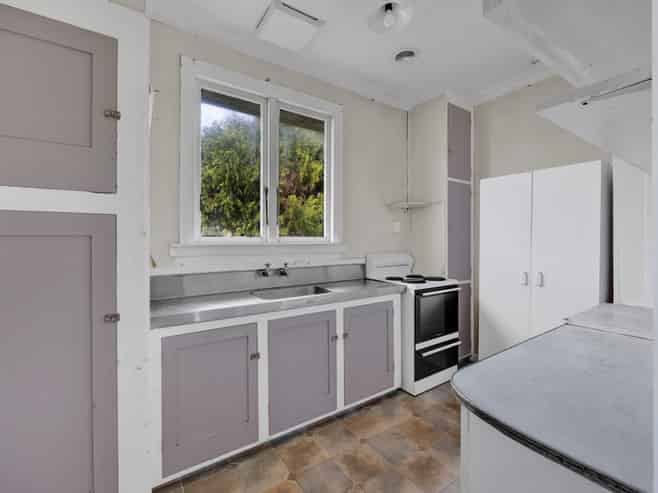 225 South Road, Hawera