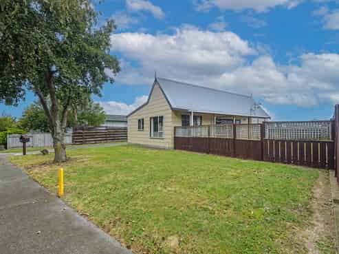 28 Suzanne Grove, Kelvin Grove