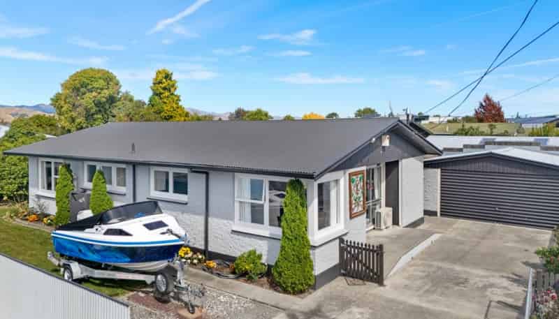 8 Dunbeath Street, Blenheim Central