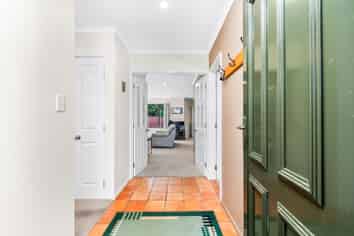 8 Thornaby Close, BURNSIDE