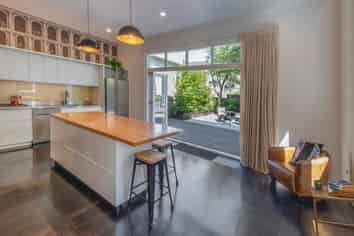 15 Park Street, Thorndon