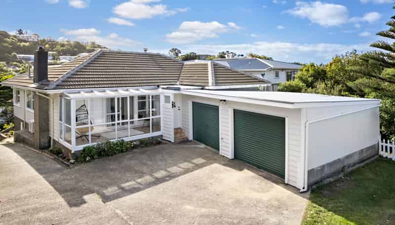 30 Bassett Road, Johnsonville
