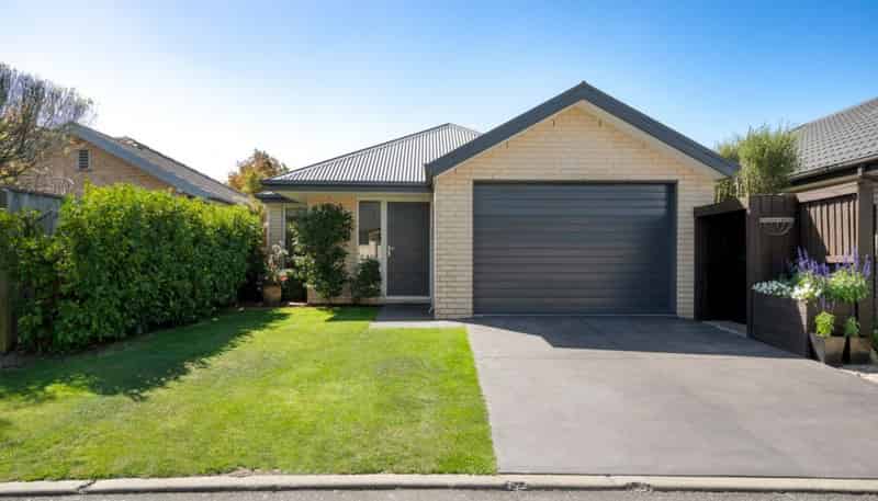 23 Famille Close, Yaldhurst