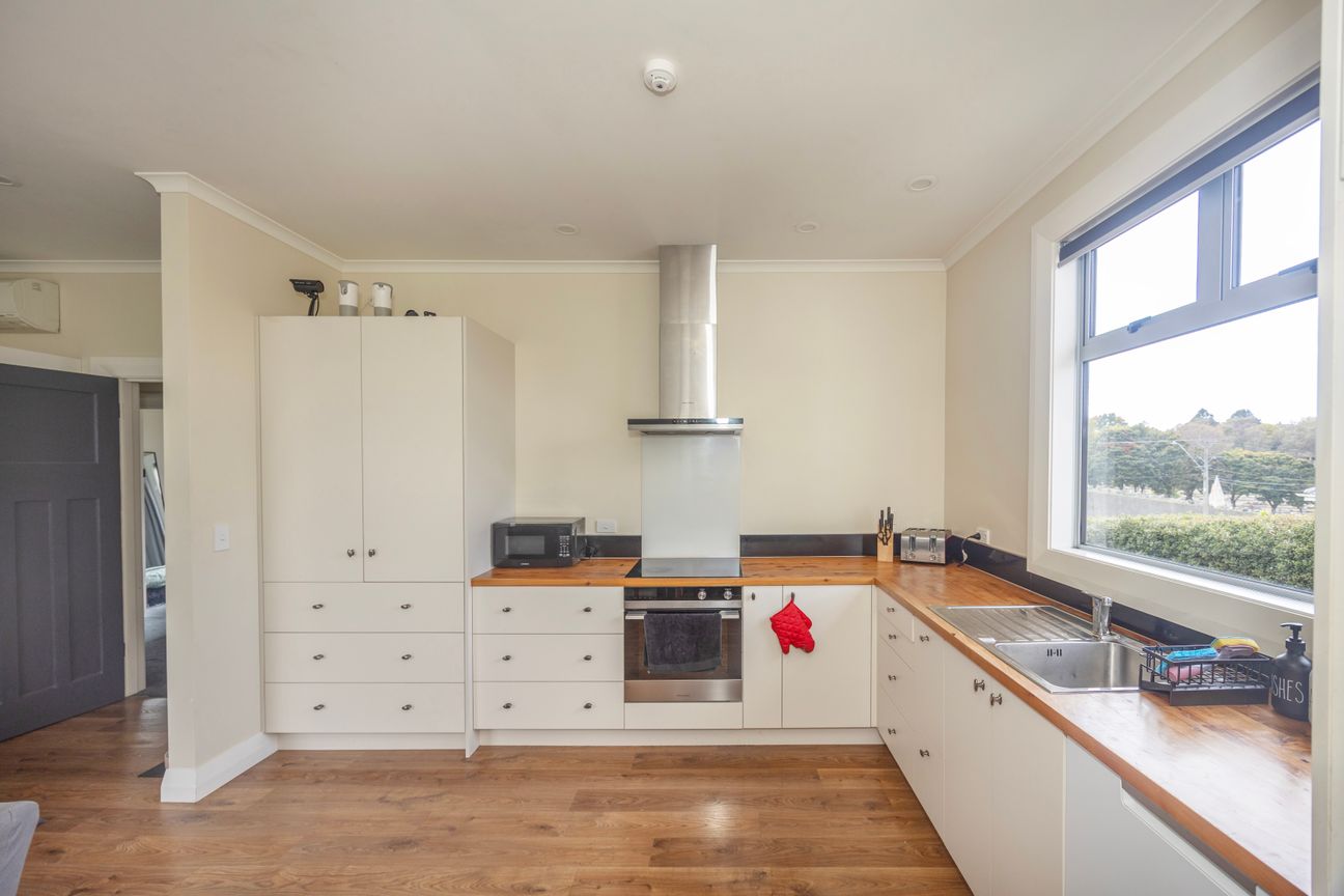 SOUTH HILL - RENOVATED & READY - Aanzicht 2