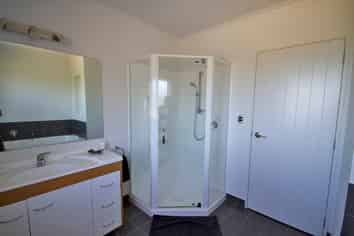 1066 Whangaparaoa Road, Tindalls Beach