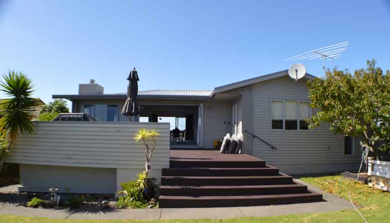 1066 Whangaparaoa Road, Tindalls Beach