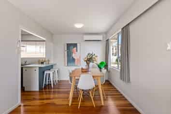 6 Link Road, Newlands