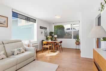 1/157 Ohiro Road, Brooklyn