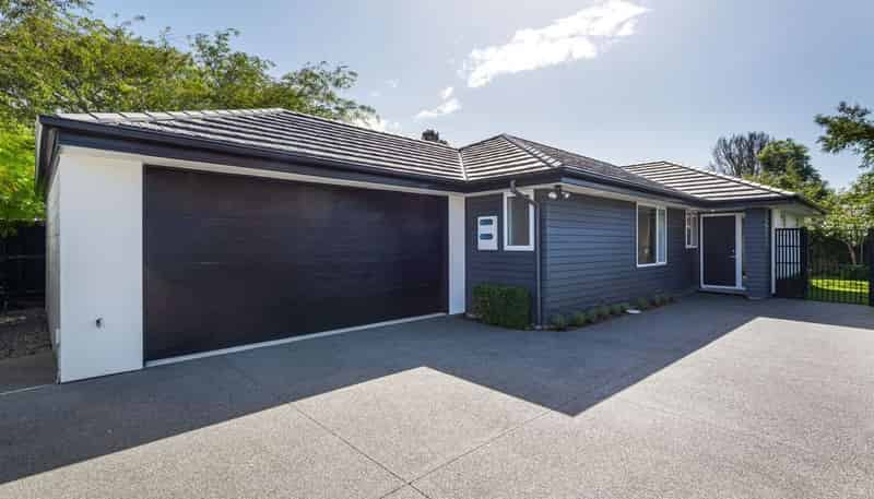 211a Springfield Road, Edgeware