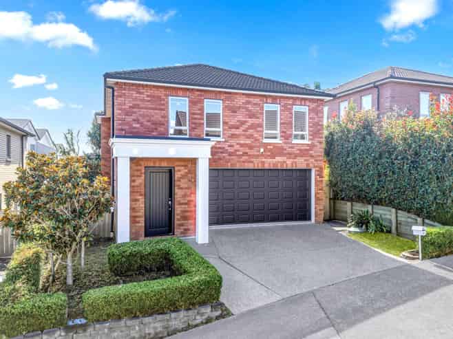 57 Fields Parade, Albany