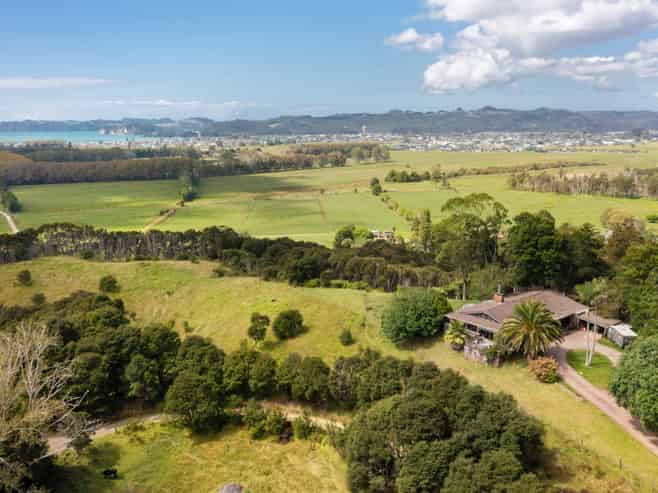 168 Moewai Road, Whitianga