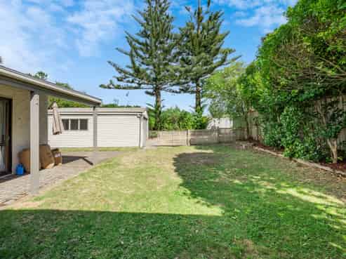 24 Island View Terrace, Waikanae Beach