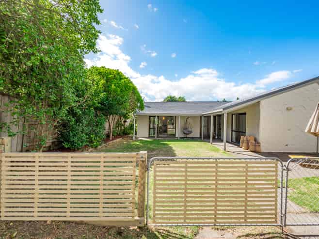 24 Island View Terrace, Waikanae Beach