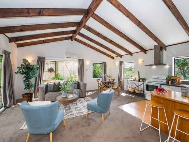 24 Island View Terrace, Waikanae Beach