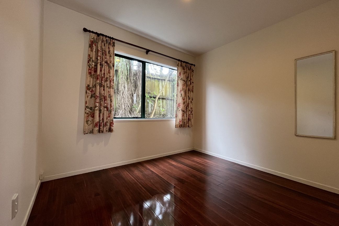 3-Bedroom Townhouse for Rent in New Lynn - Więcej