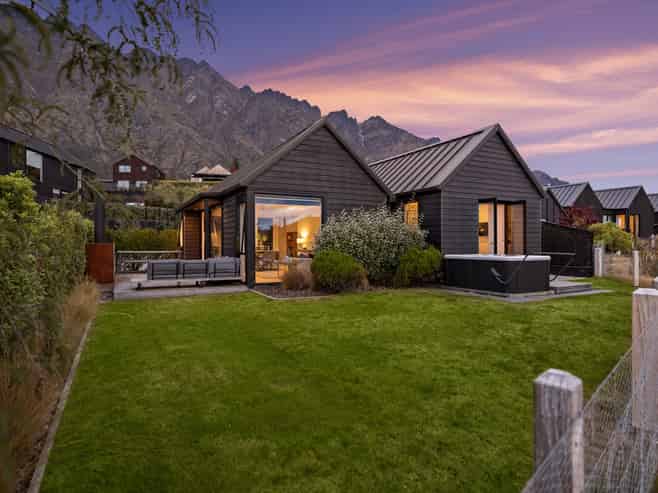 15 McKenzies Shute, Jacks Point