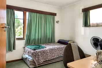 215 Lytton Road, Elgin