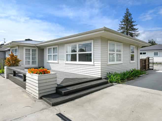 21 Russell Road, Fairy Springs