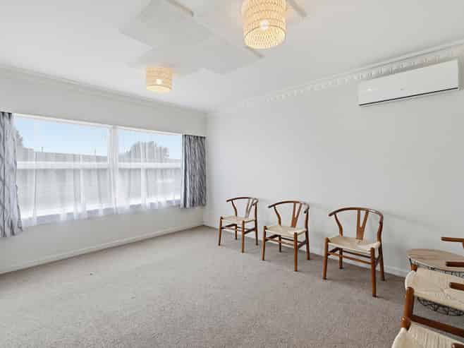 21 Russell Road, Fairy Springs