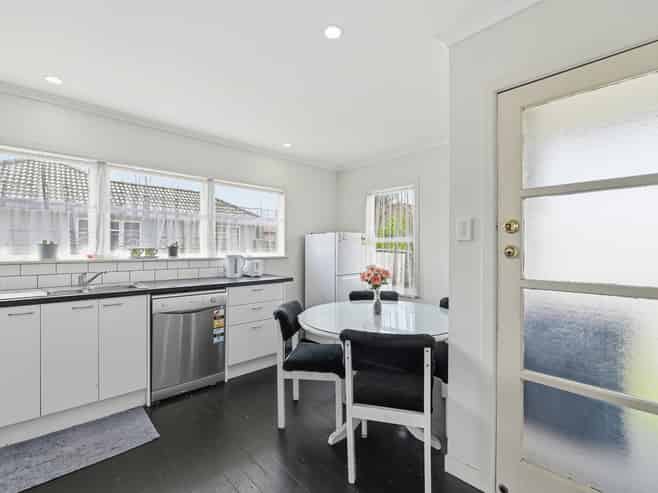 21 Russell Road, Fairy Springs