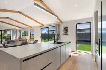 4 Roles Way, Rolleston