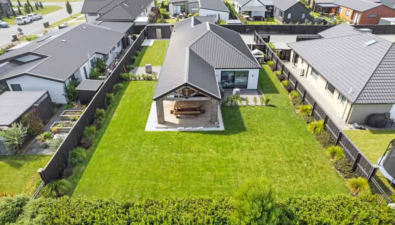 4 Roles Way, Rolleston